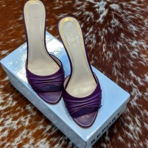 Elie Tahari heels, purple